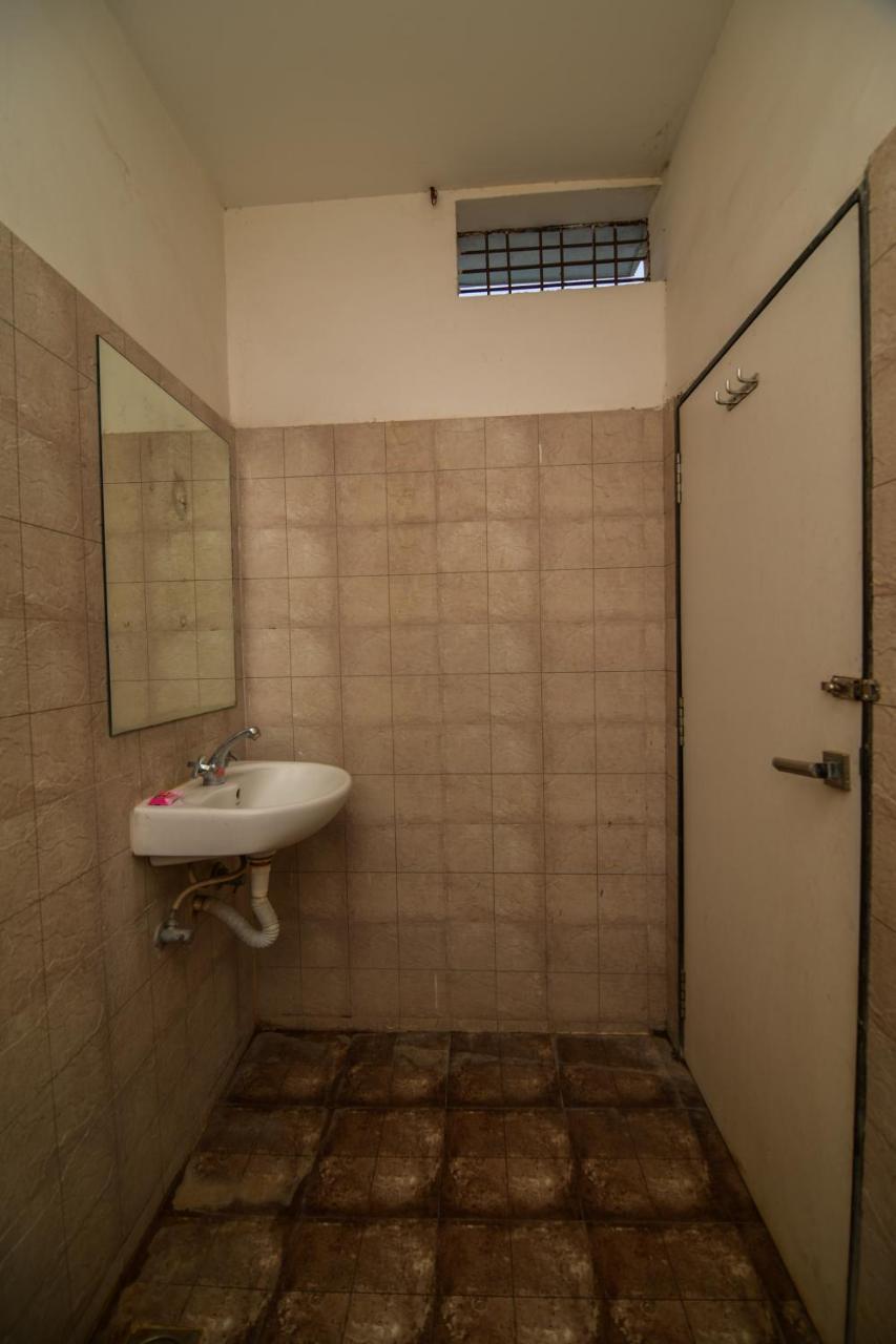 Hotel Shriram Уджайн Екстериор снимка